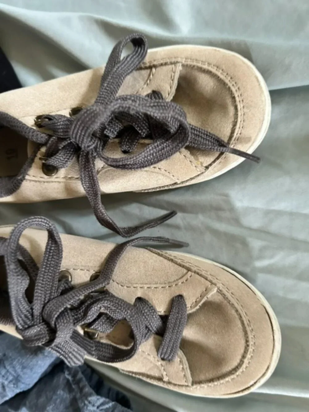 kids size 10   boy boys casual dress shoes tan sneakers ten
